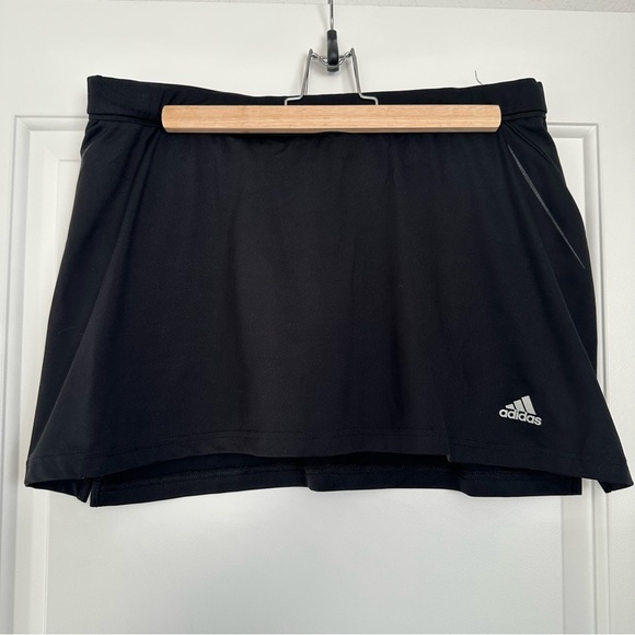 Adidas Black Athletic Skort - Picture 1 of 6